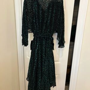 Tuckernuck Black and Green Long Sleeve Dress